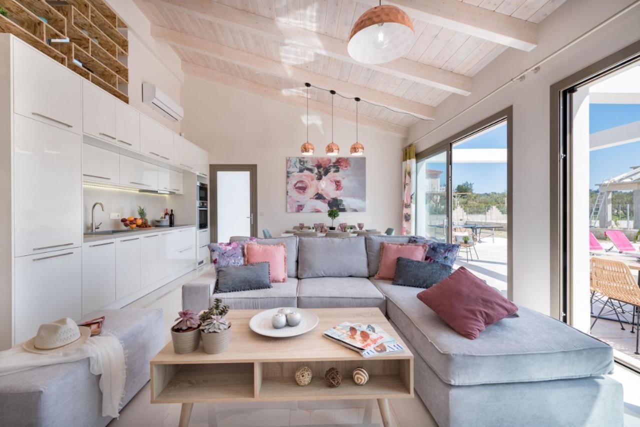 Zante Prime Heated Pool Villas Planos  Ngoại thất bức ảnh